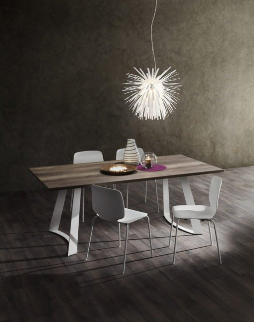 Bruno - Tavolo design fisso con struttura in metallo verniciato