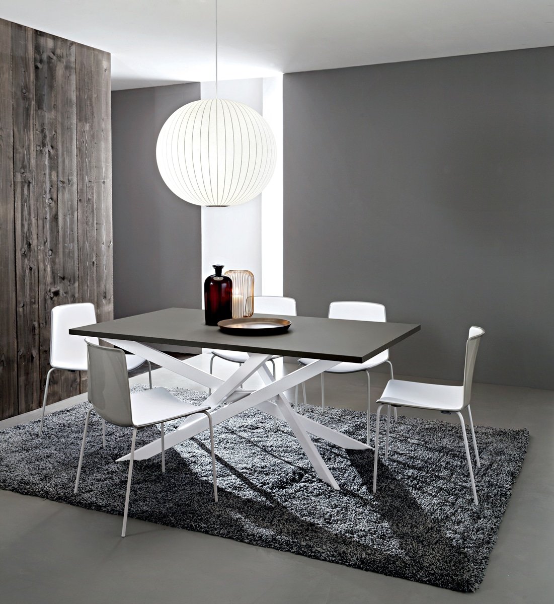 Renzo - Tavolo design accattivante con gambe incrociate - INTERNO77 |  Soluzioni d'arredo